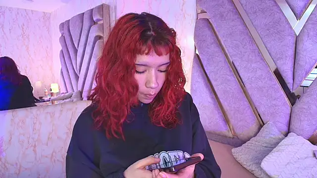 Snapshot of redd_pandaa chatting on 26, 11, 2025 redd pandaa online show from 26, 11, 2025