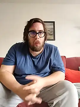 Snapshot of chubbyDavid1998 chatting on 21, 12, 2025 chubbyDavid1998 online show from 21, 12, 2025