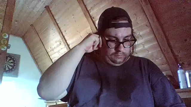 Snapshot of chubbyDavid1998 chatting on 12, 3, 2026 chubbyDavid1998 online show from 12, 3, 2026