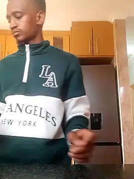 Snapshot of gemini_loops chatting on 21, 10, 2025 gemini loops online show from 21, 10, 2025