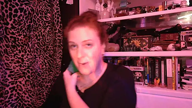 RasheleErotica online show from 5, 12, 2025