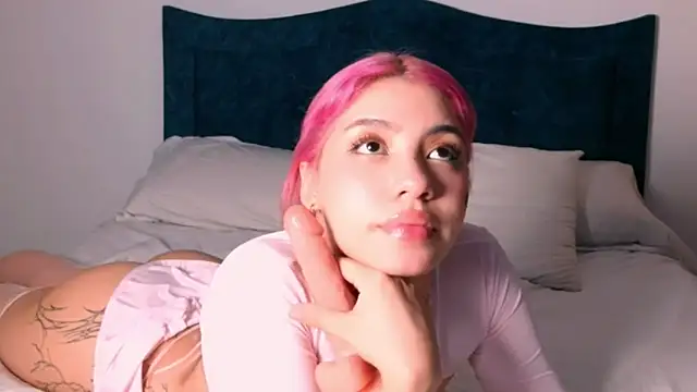 angelinhaaa online show from 16, 11, 2025