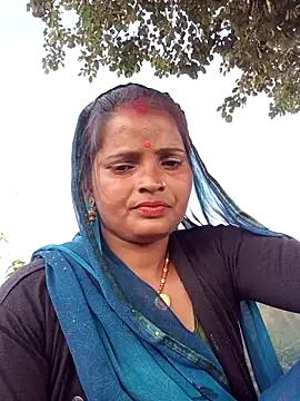 Snapshot of Neelamt12 chatting on 13, 10, 2025 Neelamt12 online show from 13, 10, 2025