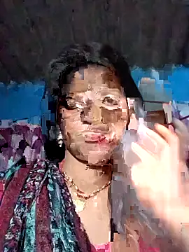 Snapshot of Neelamt12 chatting on 15, 10, 2025 Neelamt12 online show from 15, 10, 2025