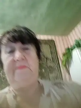 CrystalLime6411 online show from 10, 10, 2025