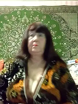 CrystalLime6411 online show from 5, 1, 2026