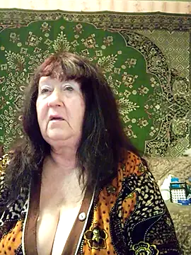 CrystalLime6411 online show from 7, 3, 2026