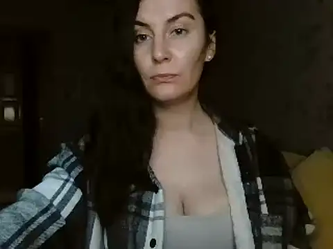 Snapshot of KatalinaQE chatting on 21, 10, 2025 KatalinaQE online show from 21, 10, 2025