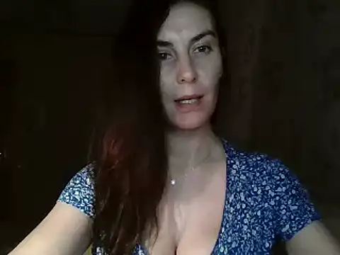 Snapshot of KatalinaQE chatting on 17, 11, 2025 KatalinaQE online show from 17, 11, 2025