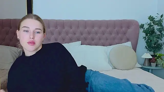 Violeta blush online show from 26, 9, 2025