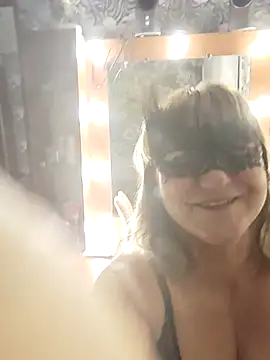 AliceGold5231 online show from 13, 10, 2025