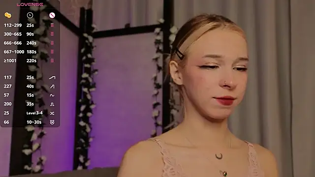 Snapshot of MiSeki chatting on 25, 10, 2025 MiSeki online show from 25, 10, 2025