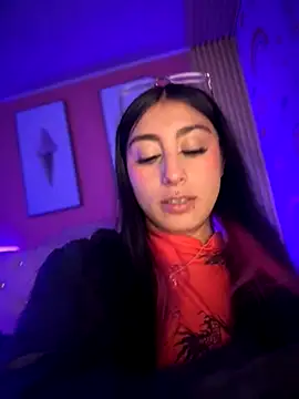 Violeet Smith online show from 29, 9, 2025
