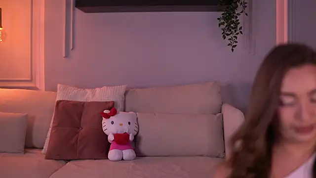 MillaSerene online show from 11, 3, 2026