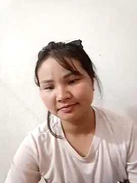 Snapshot of Heulwen-22 chatting on 30, 10, 2025 Heulwen-22 online show from 30, 10, 2025