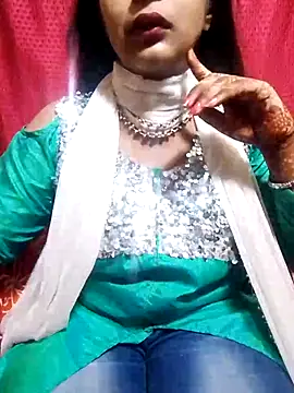 Snapshot of Babe_Doll04 chatting on 13, 10, 2025 Babe Doll04 online show from 13, 10, 2025