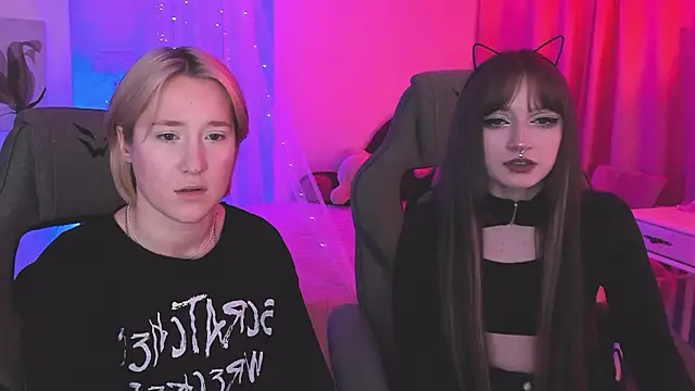 Snapshot of CinBellamy chatting on 4, 3, 2026 CinBellamy online show from 4, 3, 2026