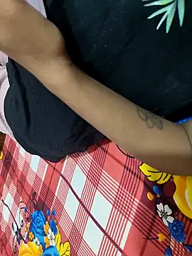 Snapshot of Radhika_01 chatting on 8, 11, 2025 Radhika 01 online show from 8, 11, 2025