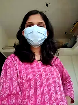 Shivani2002 online show from 14, 3, 2026