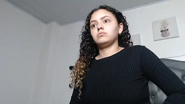 Giia Monroe online show from 12, 1, 2026