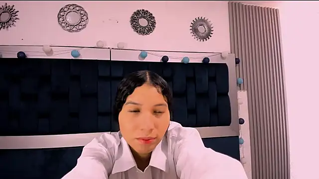 Isabella motero online show from 13, 9, 2025