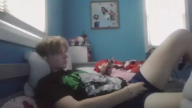 Liam axel35 online show from 10, 11, 2025