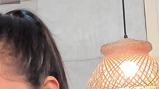 Snapshot of VioletHilton chatting on 27, 11, 2025 VioletHilton online show from 27, 11, 2025