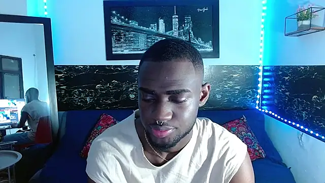 Snapshot of eebony_stallion chatting on 9, 10, 2025 eebony stallion online show from 9, 10, 2025