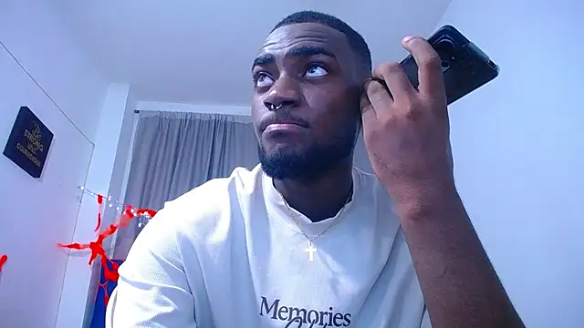 Snapshot of eebony_stallion chatting on 30, 10, 2025 eebony stallion online show from 30, 10, 2025