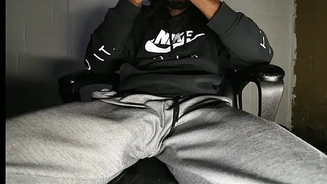 Snapshot of zaddytrey chatting on 4, 3, 2026 zaddytrey online show from 4, 3, 2026