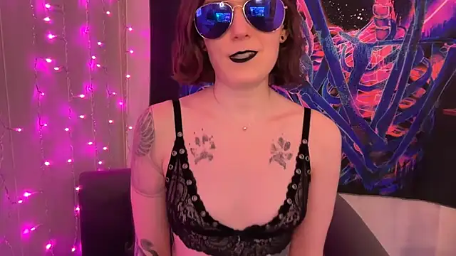 mistressannafoxx online show from 28, 9, 2025