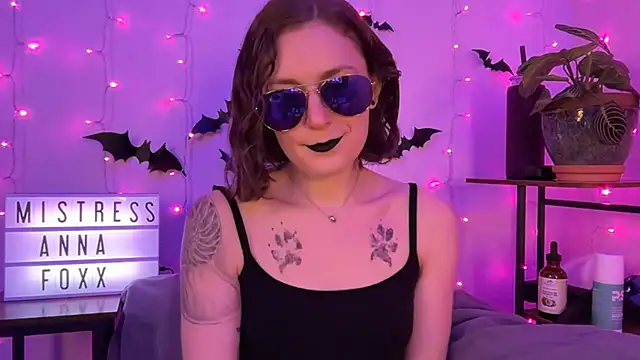 mistressannafoxx online show from 13, 11, 2025