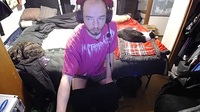 Snapshot of womenhateme69 chatting on 4, 11, 2025 womenhateme69 online show from 4, 11, 2025