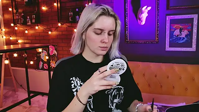 Snapshot of BethanyCloud chatting on 5, 3, 2026 BethanyCloud online show from 5, 3, 2026