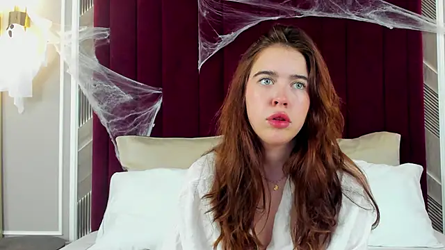 KimberlyBond online show from 29, 10, 2025