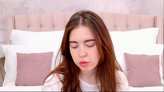 KimberlyBond online show from 12, 11, 2025