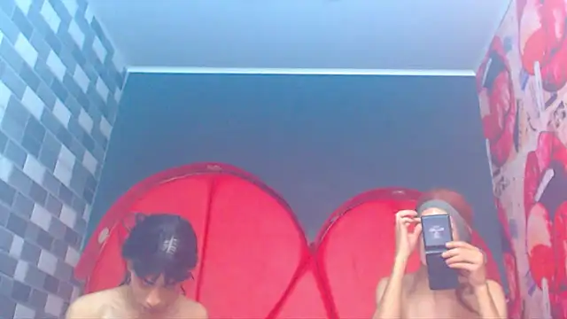 julessxcharlotte online show from 8, 1, 2026