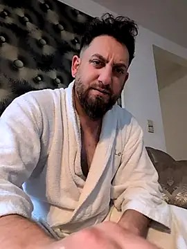 Snapshot of Florian123_sex chatting on 4, 10, 2025 Florian123 sex online show from 4, 10, 2025