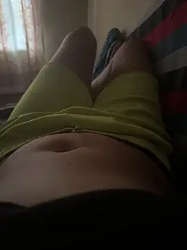 Snapshot of crazy111girl chatting on 14, 11, 2025 crazy111girl online show from 14, 11, 2025