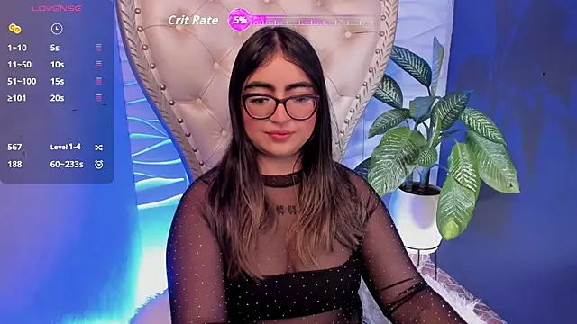 Snapshot of April__foxx chatting on 8, 10, 2025 April foxx online show from 8, 10, 2025