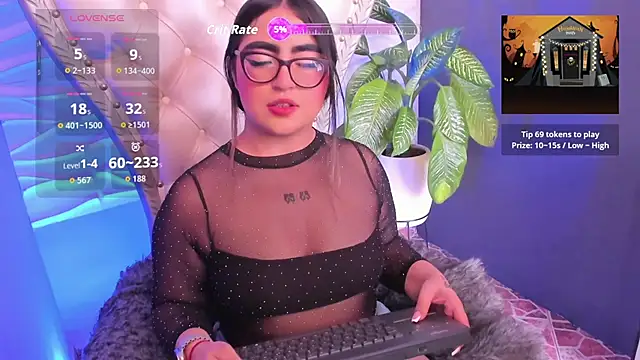 Snapshot of April__foxx chatting on 16, 10, 2025 April foxx online show from 16, 10, 2025