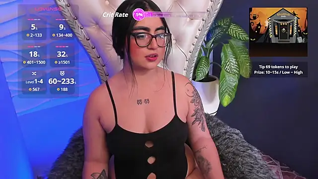 Snapshot of April__foxx chatting on 19, 10, 2025 April foxx online show from 19, 10, 2025