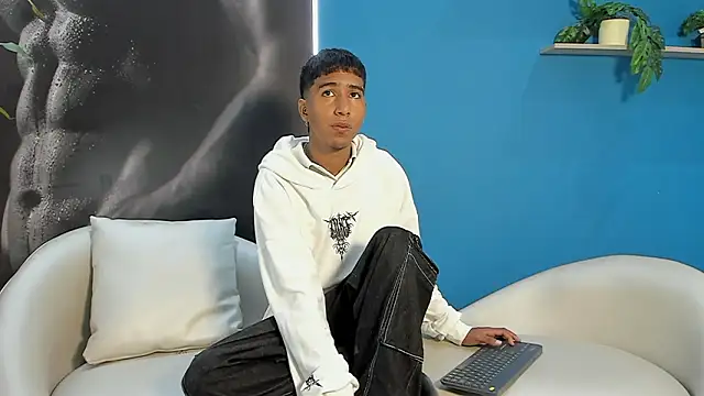 ender h0t online show from 2, 2, 2026