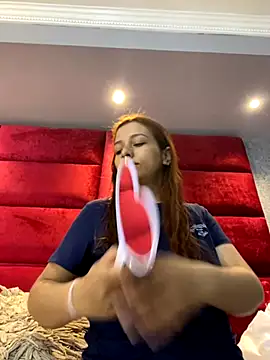 Snapshot of VictoriaFerro chatting on 15, 10, 2025 VictoriaFerro online show from 15, 10, 2025