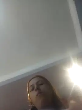 Snapshot of VictoriaFerro chatting on 7, 11, 2025 VictoriaFerro online show from 7, 11, 2025