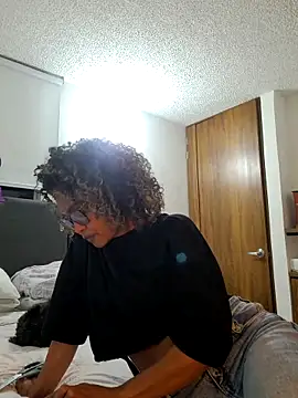 BiiancaEstradaa online show from 12, 2, 2026