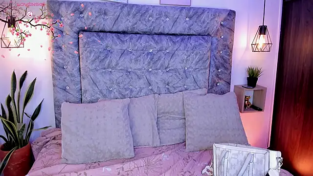 Seraphyne666 online show from 15, 11, 2025