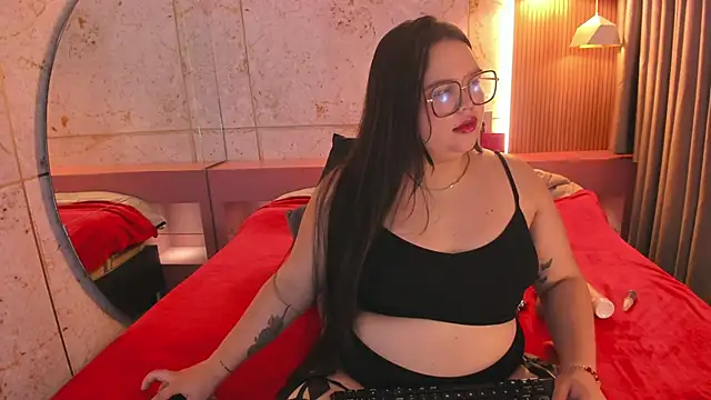 Snapshot of Lushi_Love chatting on 7, 2, 2026 Lushi Love online show from 7, 2, 2026