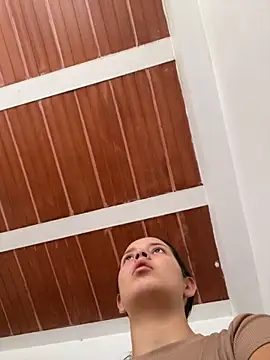 Mia jhoonson online show from 7, 11, 2025