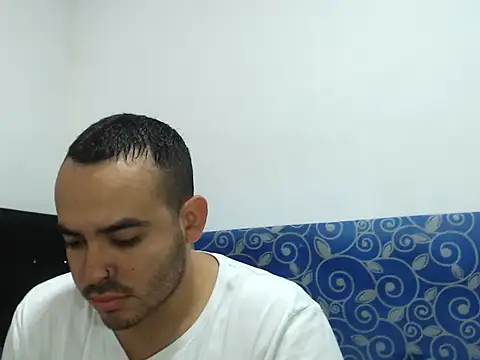 Ana ThiagoxX online show from 4, 2, 2026